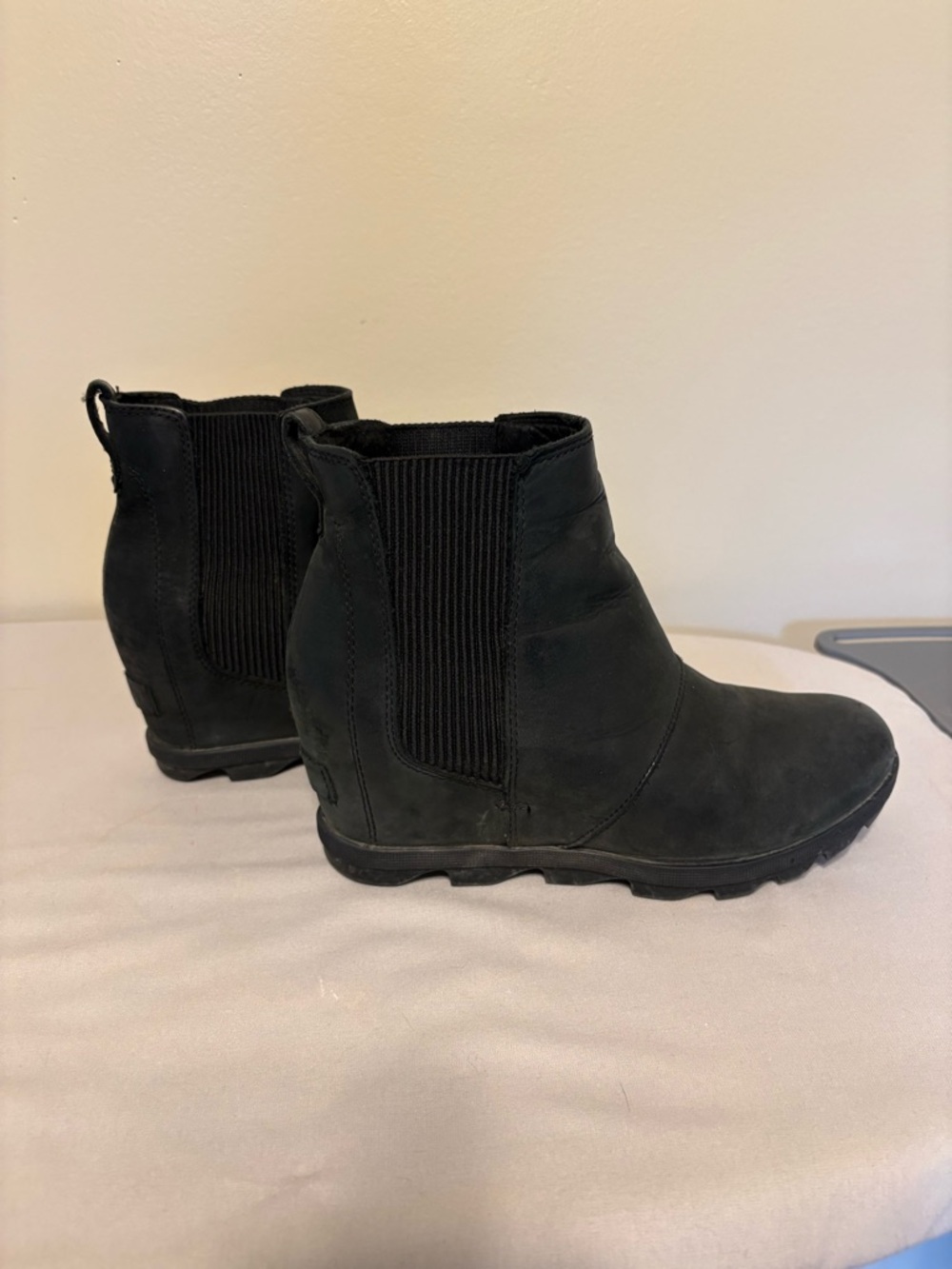 Sorel Black Chelsea Wedge Booties